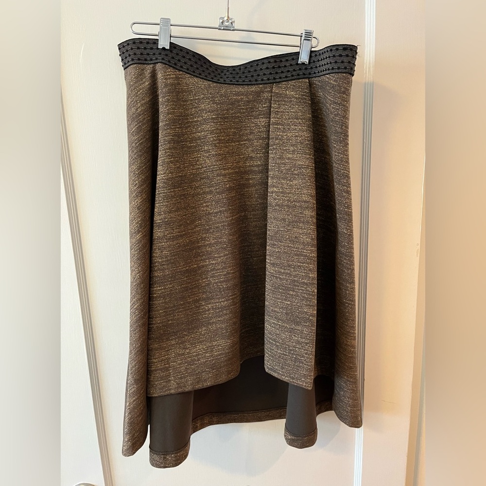 Anthropologie HD In Paris High Low Skirt. Gold Metallic. Size large.